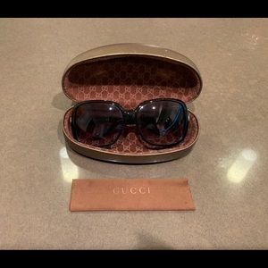 GUCCI Woman’s Sunglasses